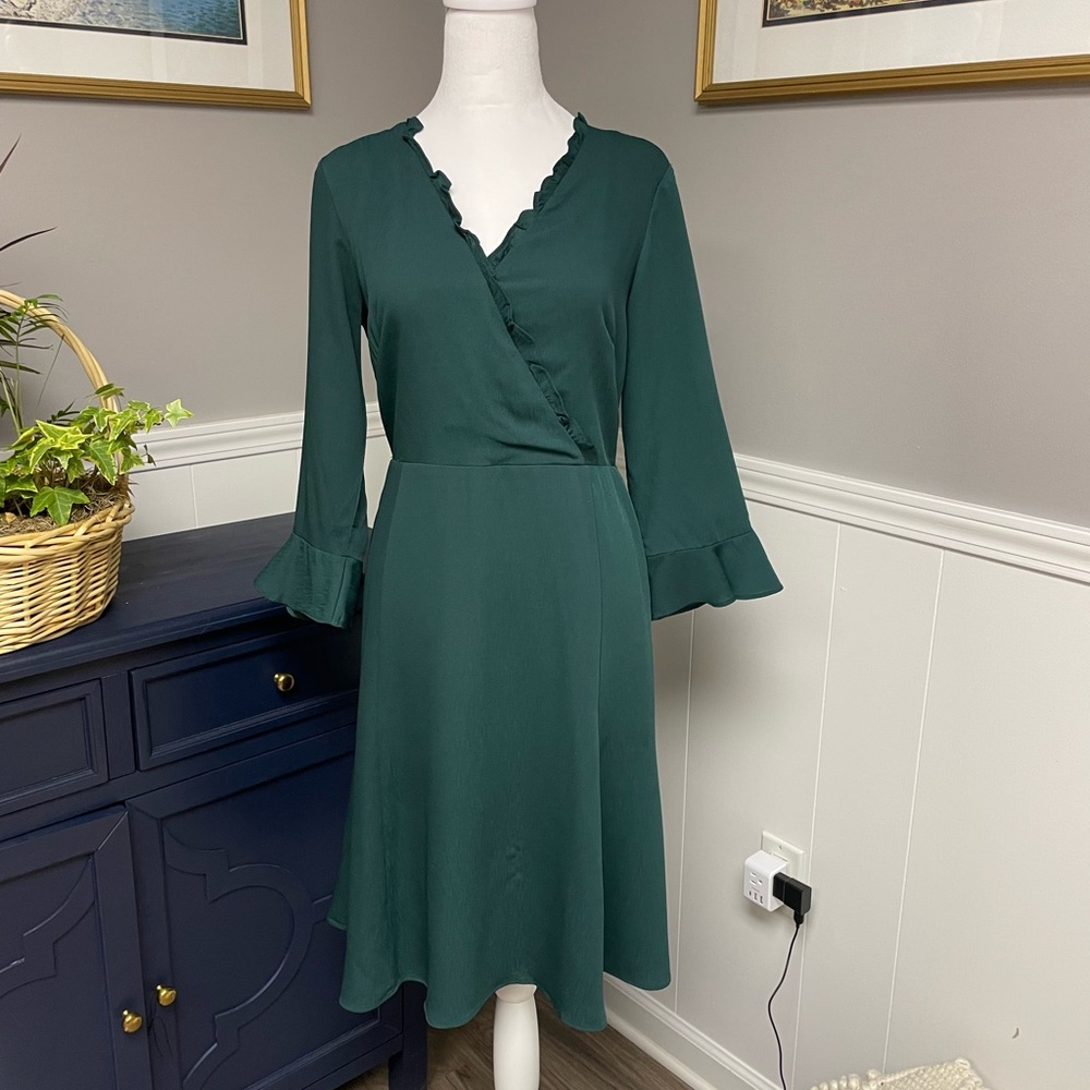 Ann Taylor Factory green faux wrap dress size 4